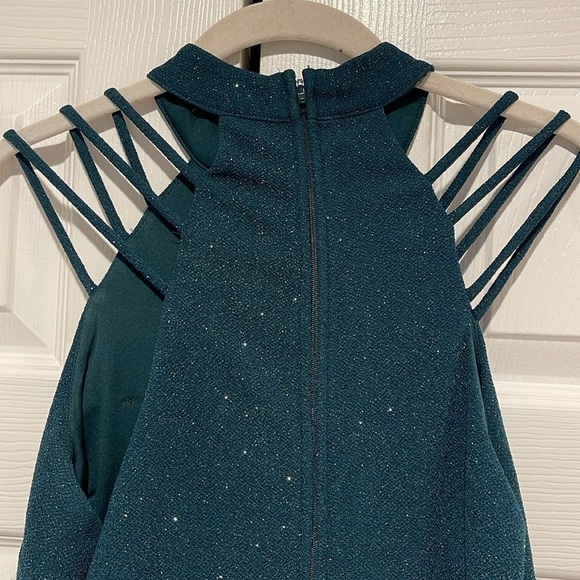 City Studio Green Glitter Halter Strappy Shoulder Gown Size 11 - Picture 9 of 12